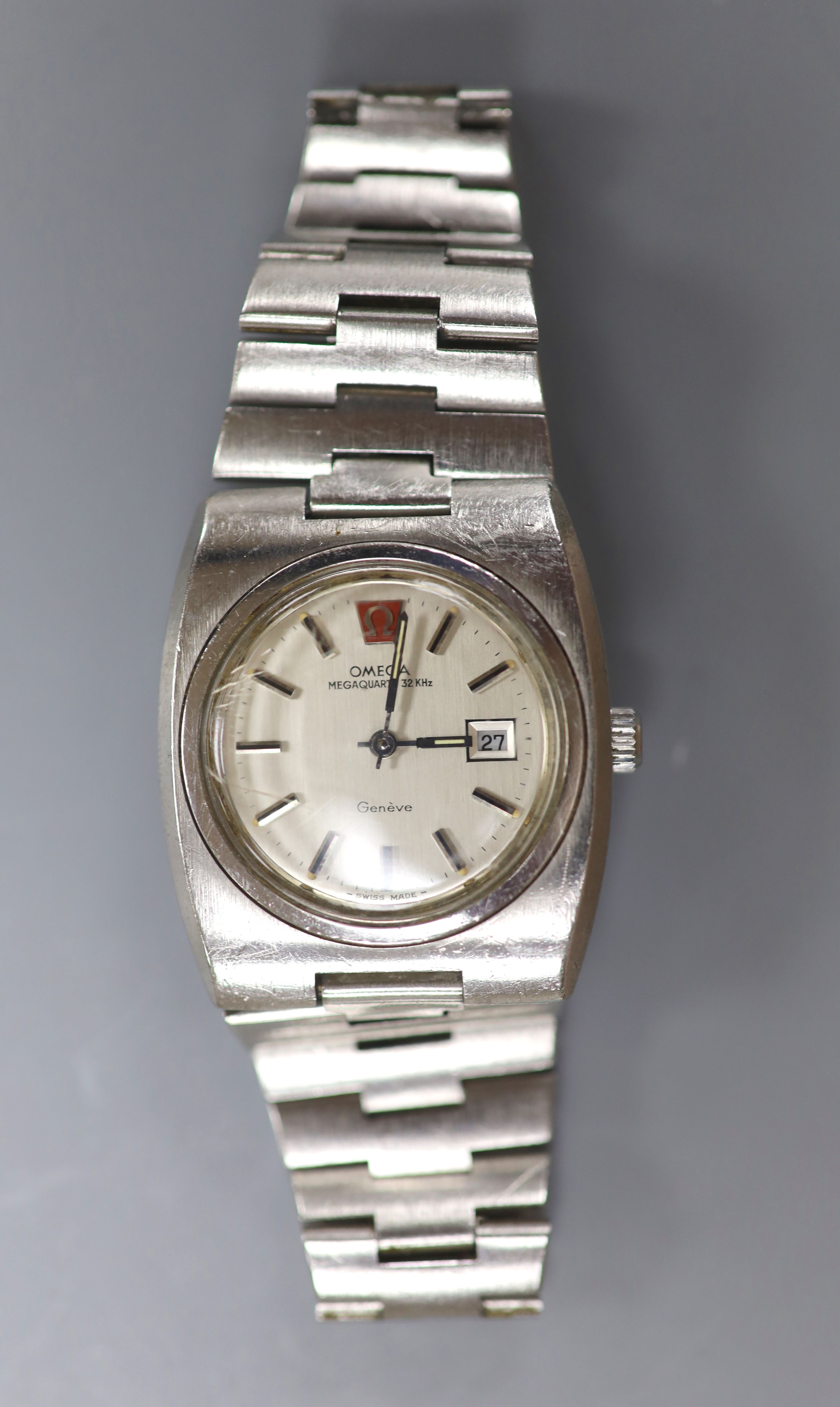 A gentleman's stainless steel Omega Megaquartz 32KHz wrist watch, on stainless steel Omega bracelet, case diameter 31mm.